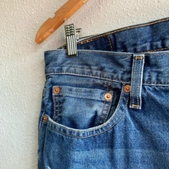 Levi’s 541 Distressed Athletic Fit Everyday Straight Leg Jeans J132 - Picture 7 of 16